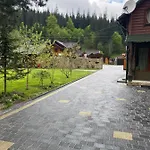 Appartamento котеджi у бажанiв