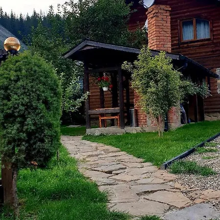 котеджi у бажанiв Apartment