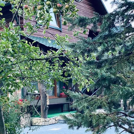 котеджi у бажанiв * Tatarów