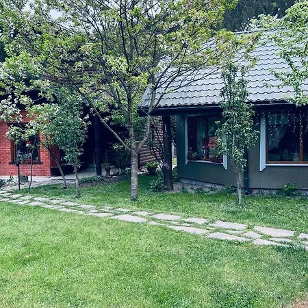 котеджi у бажанiв Tatarów