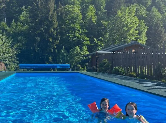 котеджi у бажанiв Apartment