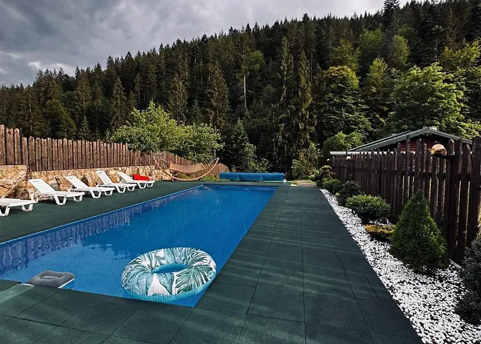 котеджi у бажанiв Tatariv